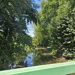 L'entre Deux Eaux 'maison' Balcon 'et Jardin Holiday home Reims