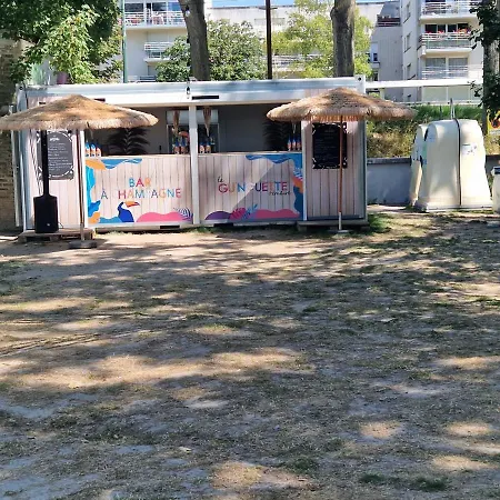 L'entre Deux Eaux 'maison' Balcon 'et Jardin Holiday home Reims