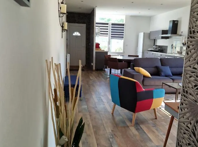 Ferienhaus L'entre Deux Eaux 'maison' Balcon 'et Jardin Reims